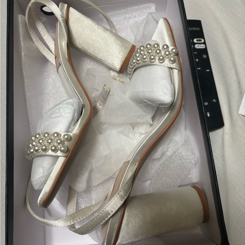 Pearl satin heels